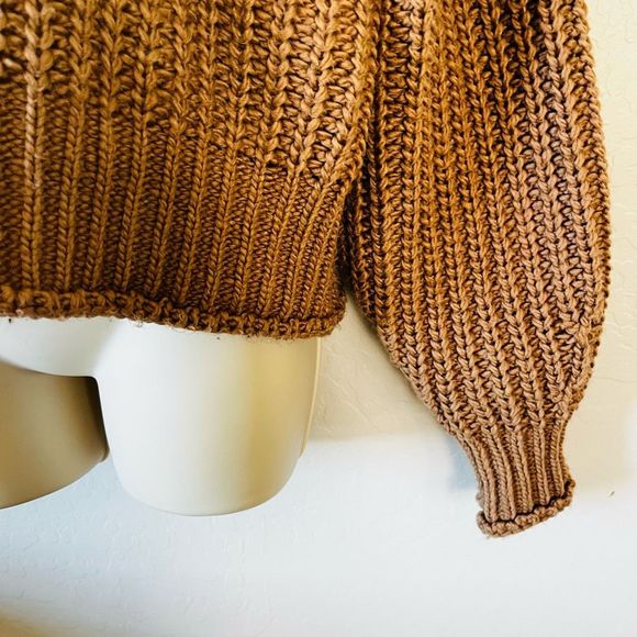 H&M chunky beige mock neck cropped pullover ribbed sweater M fall - Picture 4 of 10